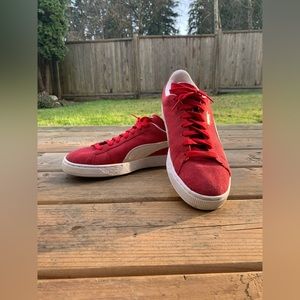 Puma Suede Classic Sneakers Size 10